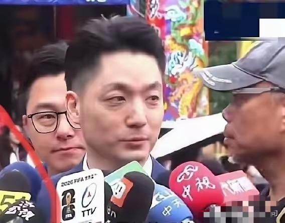 日菲联合欲刮分台东海域，赵少康说了一句实话，事关中国大局！近日