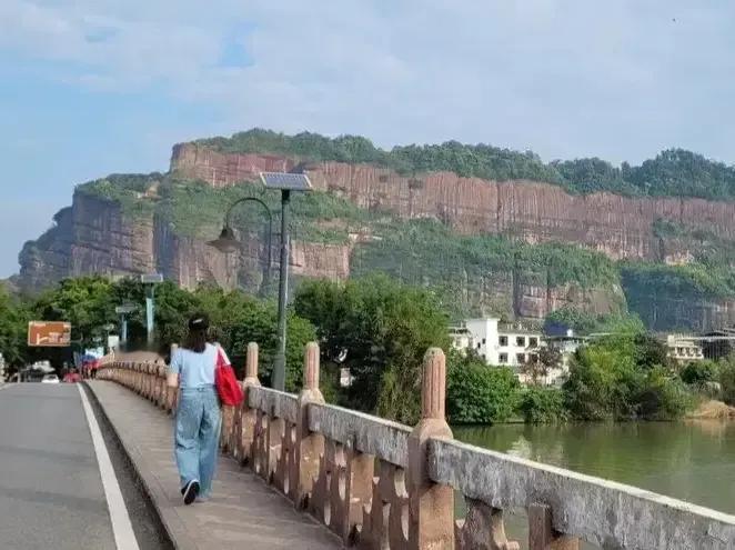 广东吓了我一跳！谁说广东“只适合打工，不适合打卡”？因为没有名山大川，广东往