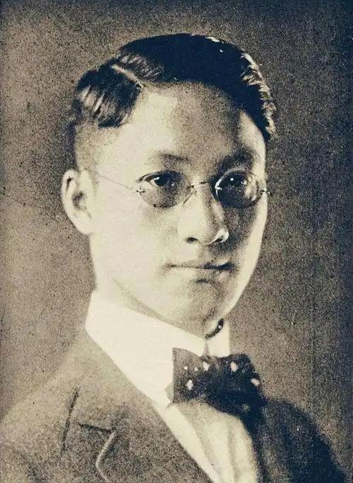 如果你睡遍全世界，会发现一个真相，所有令人沉迷的浪漫情愫，大多诞生于脱离现实的真