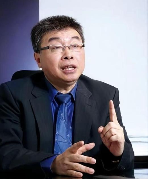 岛内“大佬“沈富雄曾公开表示：未来几年的选举局势基本明了，2028赖大概率连任，