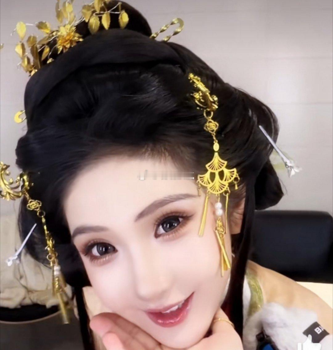 悟空简直软萌小蛋糕直接被这只悟空的可爱狠狠拿捏！软乎乎的模样真的像块香甜小蛋糕