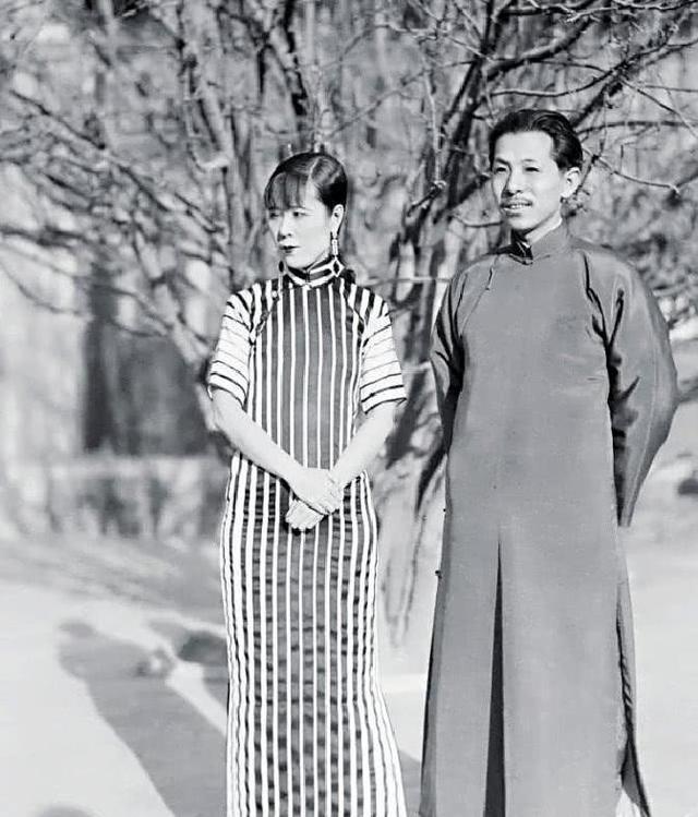 1916年，于凤至嫁给张学良。新婚夜，她对张学良说：“不许在外边沾花惹草。”张学