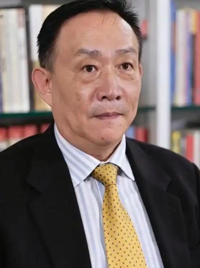 你有没有想过一个问题：中国货卖遍全世界，年年顺差上万亿，可外汇储备的增长怎么就跟
