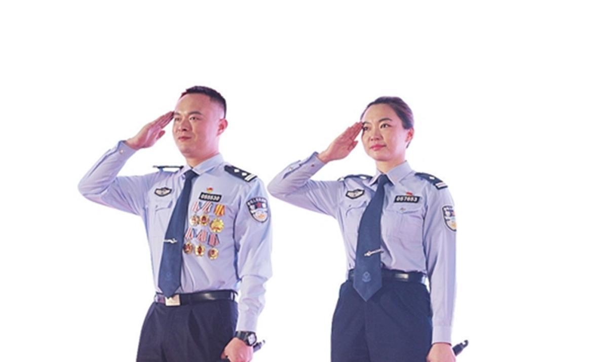 2012年3月，云南特警邹路遥，在执行一项秘密任务时，与家人失联。86天后，万念