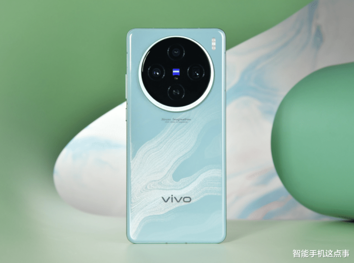 第 5 个：vivo X200系列再次被确认 直屏曲屏尺寸清晰, 并首发天玑9400!