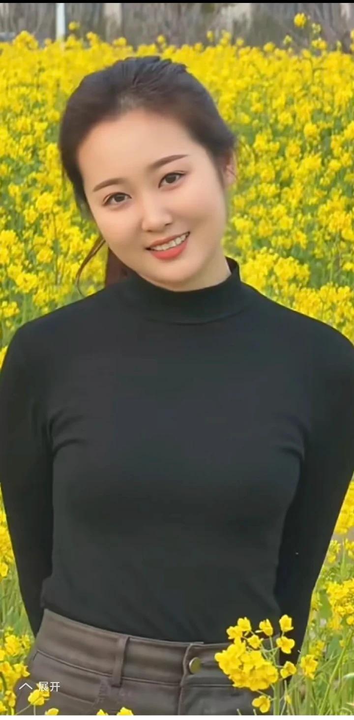 金字经·久别重逢久别多年未见，相逢怕泪潸然。只道今朝笑语安。叹，万言都化