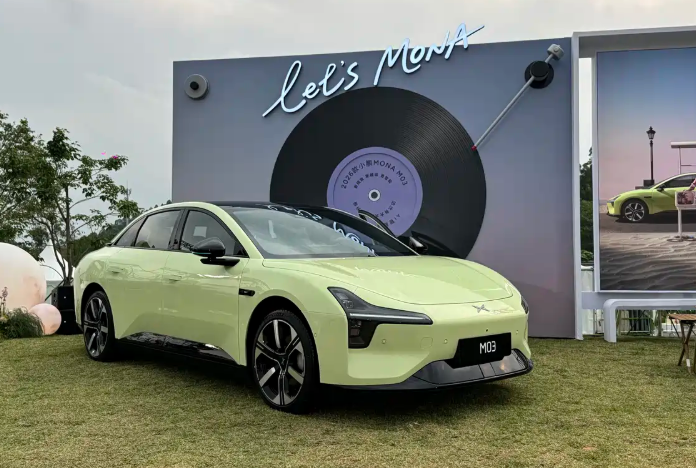 新款小鹏MONAM03售11.98万起，加量不加价产品力对标20万级产品外观