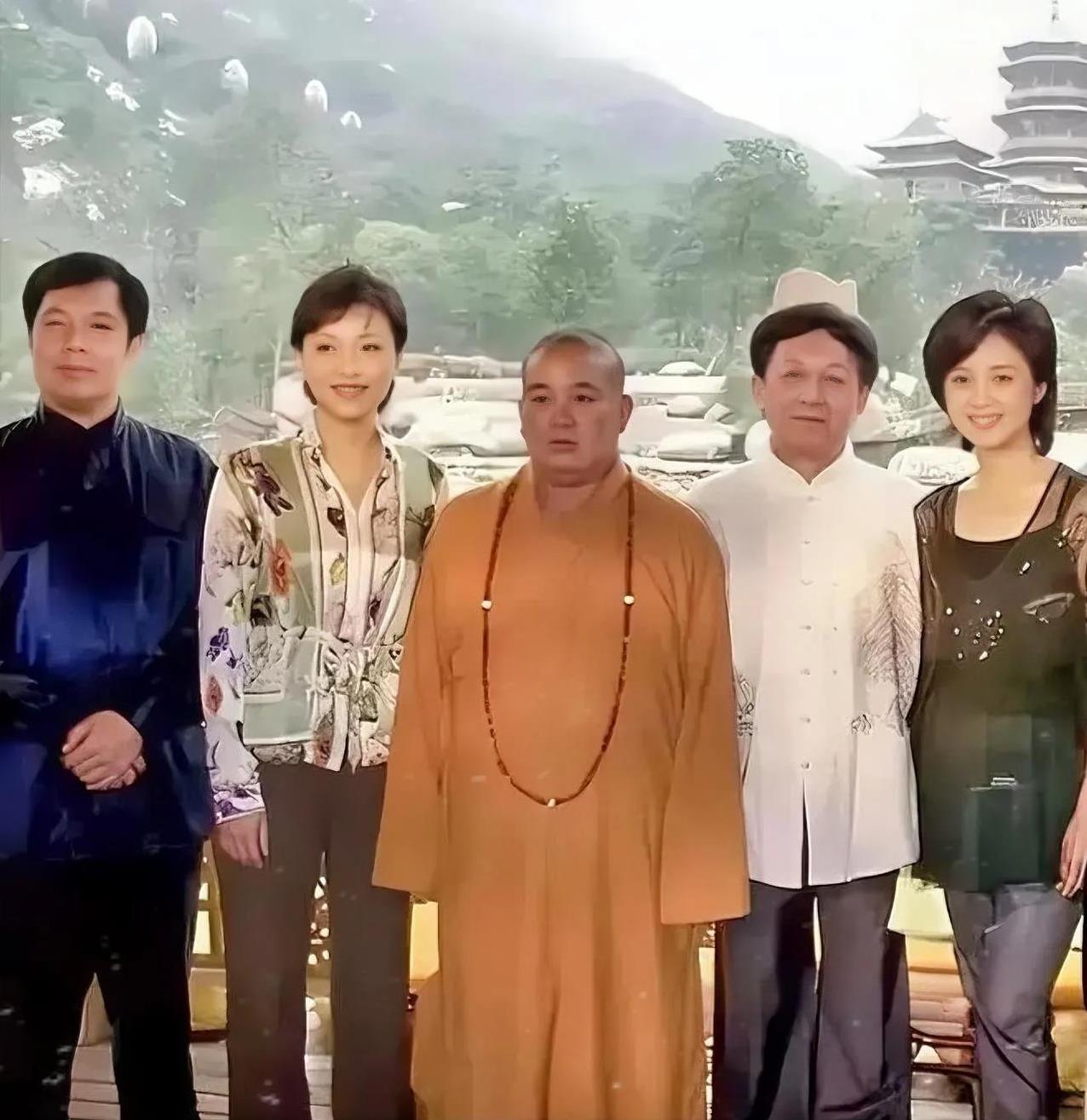 这张照片上的五个人，现在都在干什么？