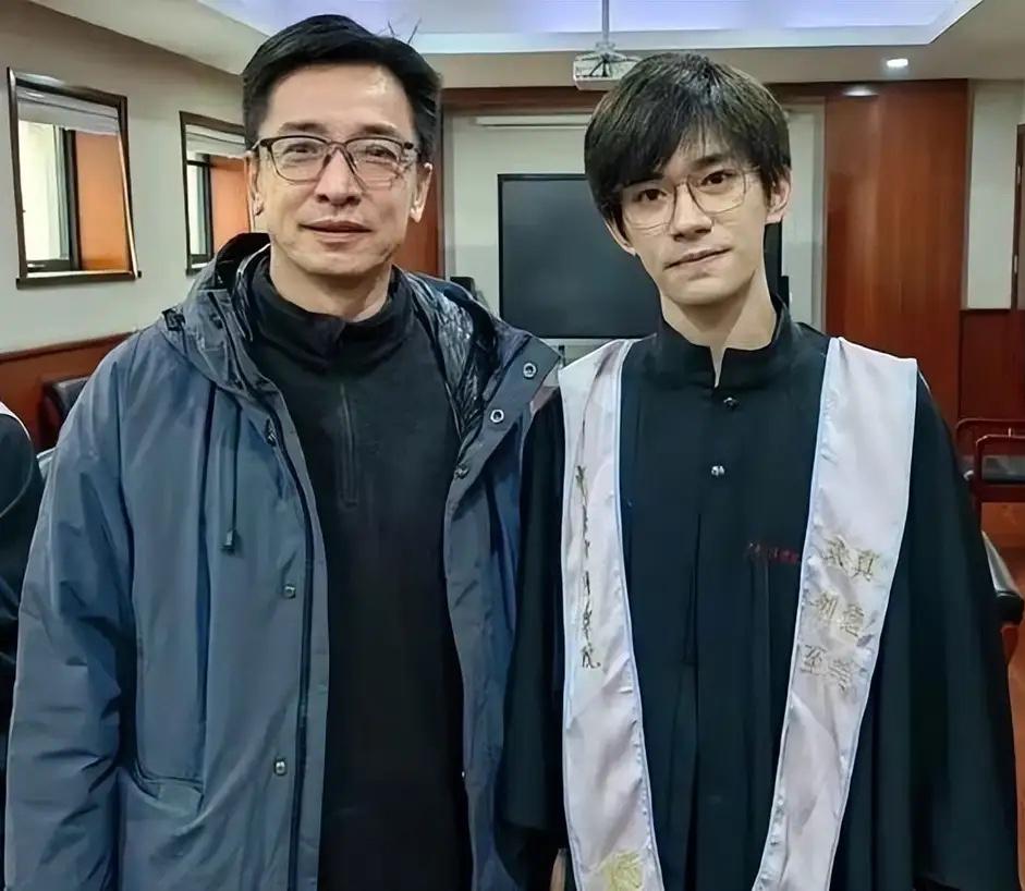 中戏风暴才刚刚开始。这个春节，注定有人惶惶不安了。短短数月，郝戎，陈刚，王鑫接连