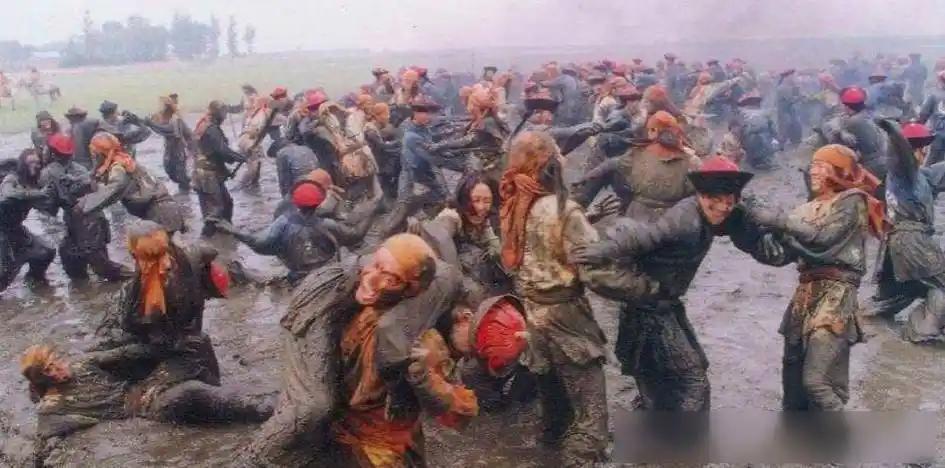 清朝前期最惨败仗：雍正帝一生的噩梦，四万大军全军覆没清朝前期，康熙平定三藩、收