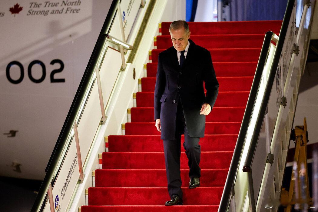 法媒称因八年前孟晚舟事件降至冰点的中加关系，在这个周末似乎进入中方所说的“转折点