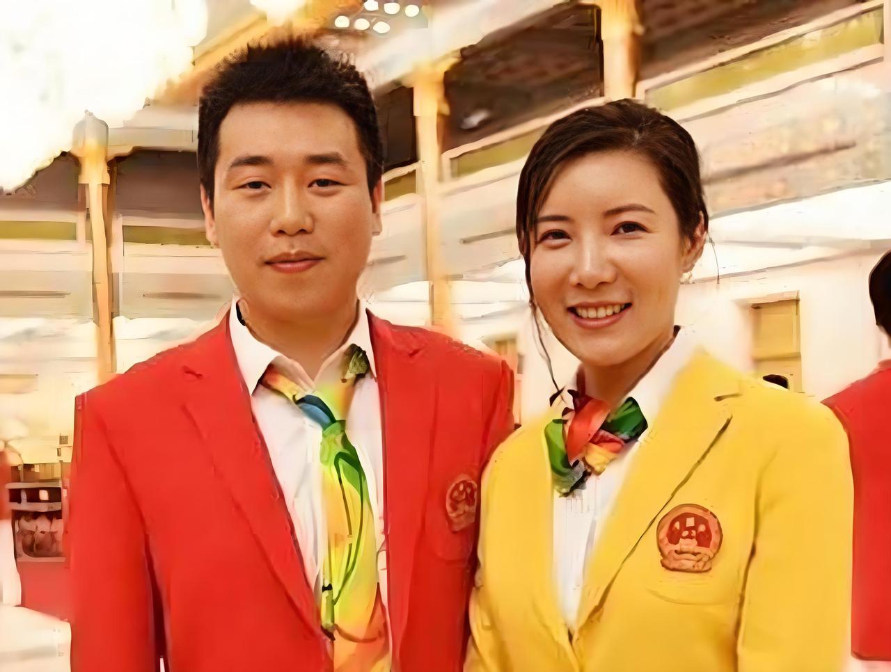 2008年，北京奥运闭幕后，二十六岁的同门师姐杜丽寻到刚过二十二岁的小师弟庞伟，