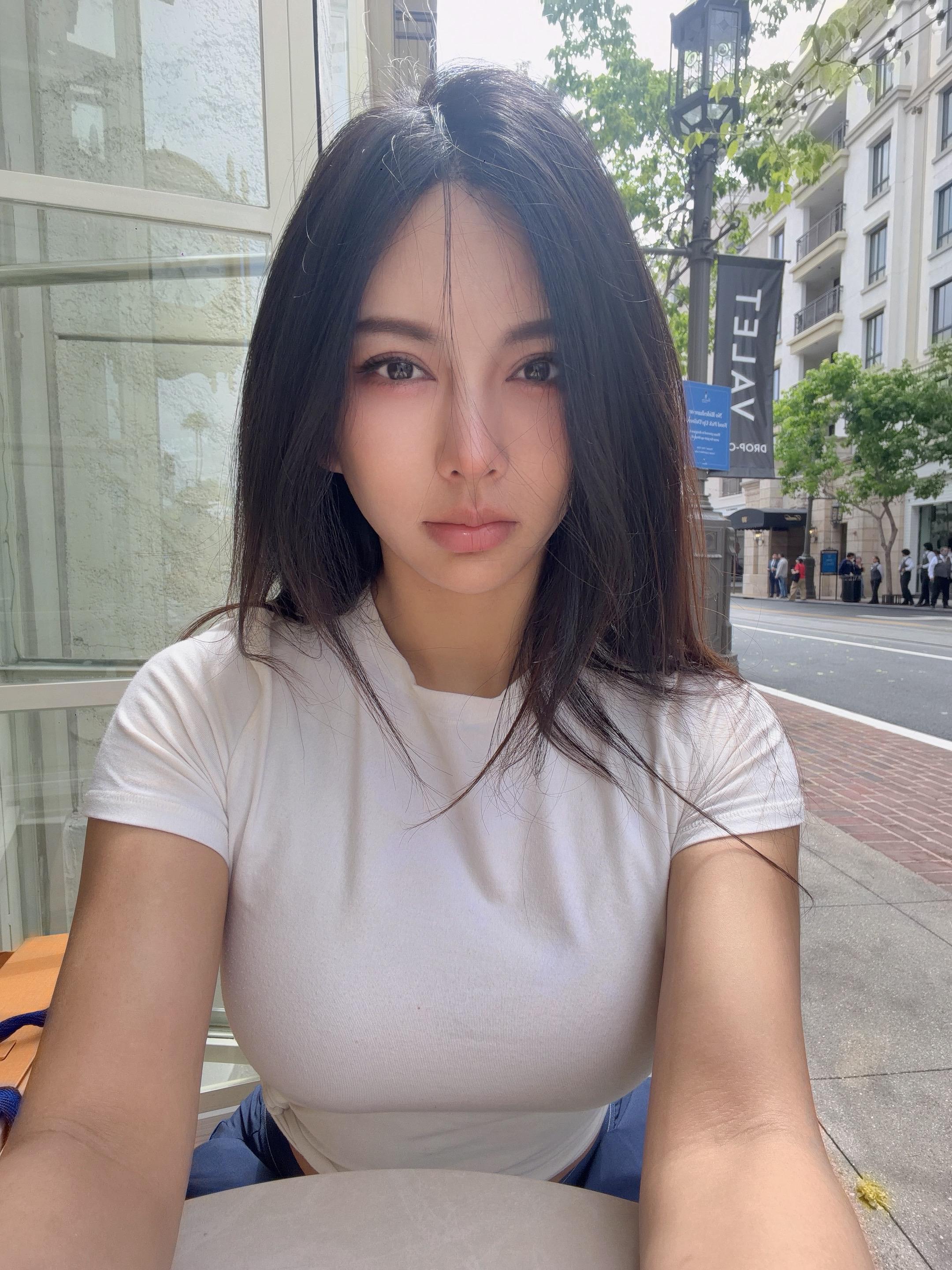 下午好。
