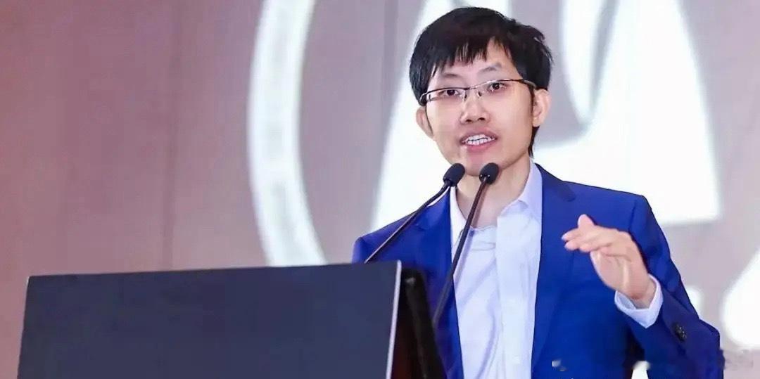 假如中国未来也出现世界首富会是谁呢？我觉得有可能是DeepSeek的创始人梁文锋