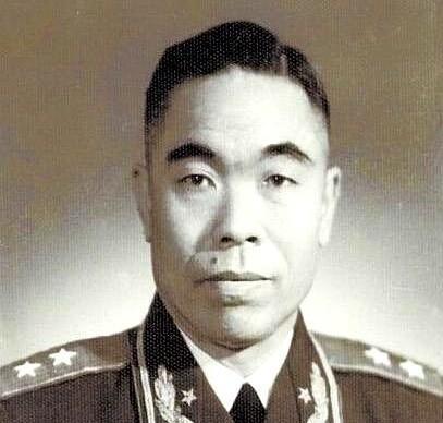 1948年，一张从南京发往北平的绝密电报，绕过了所有正常程序。电报上的字，冰冷
