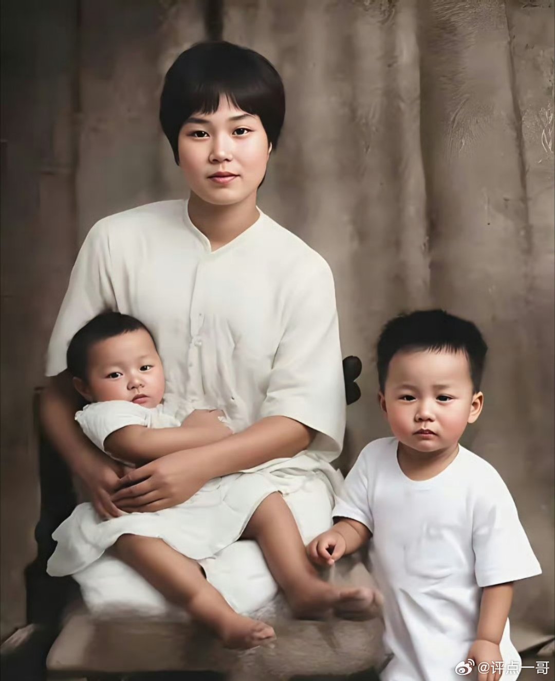 革命先烈杨开慧和儿子毛岸英毛岸青