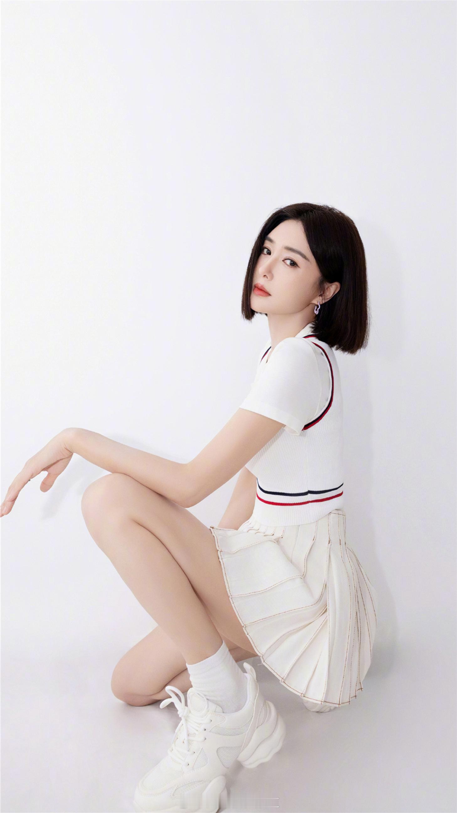 秦岚少女清新穿搭