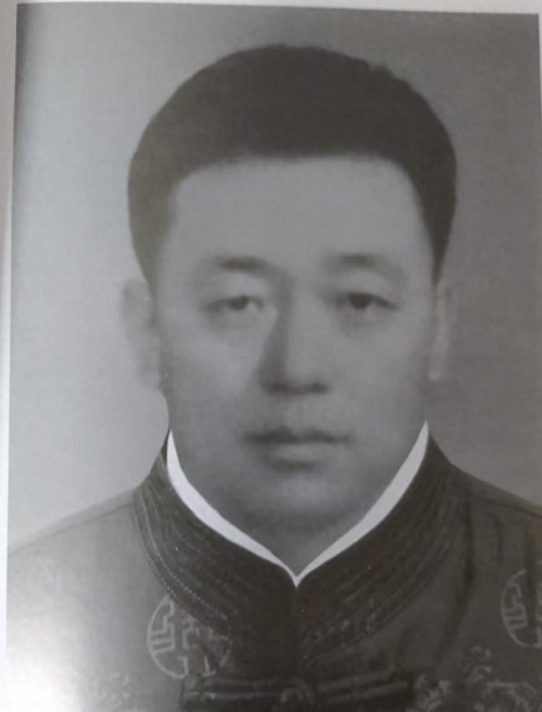 1939年，冀东抗联总司令高志远去开会，萧克看了他一眼：“配枪不错。”高志远闻言