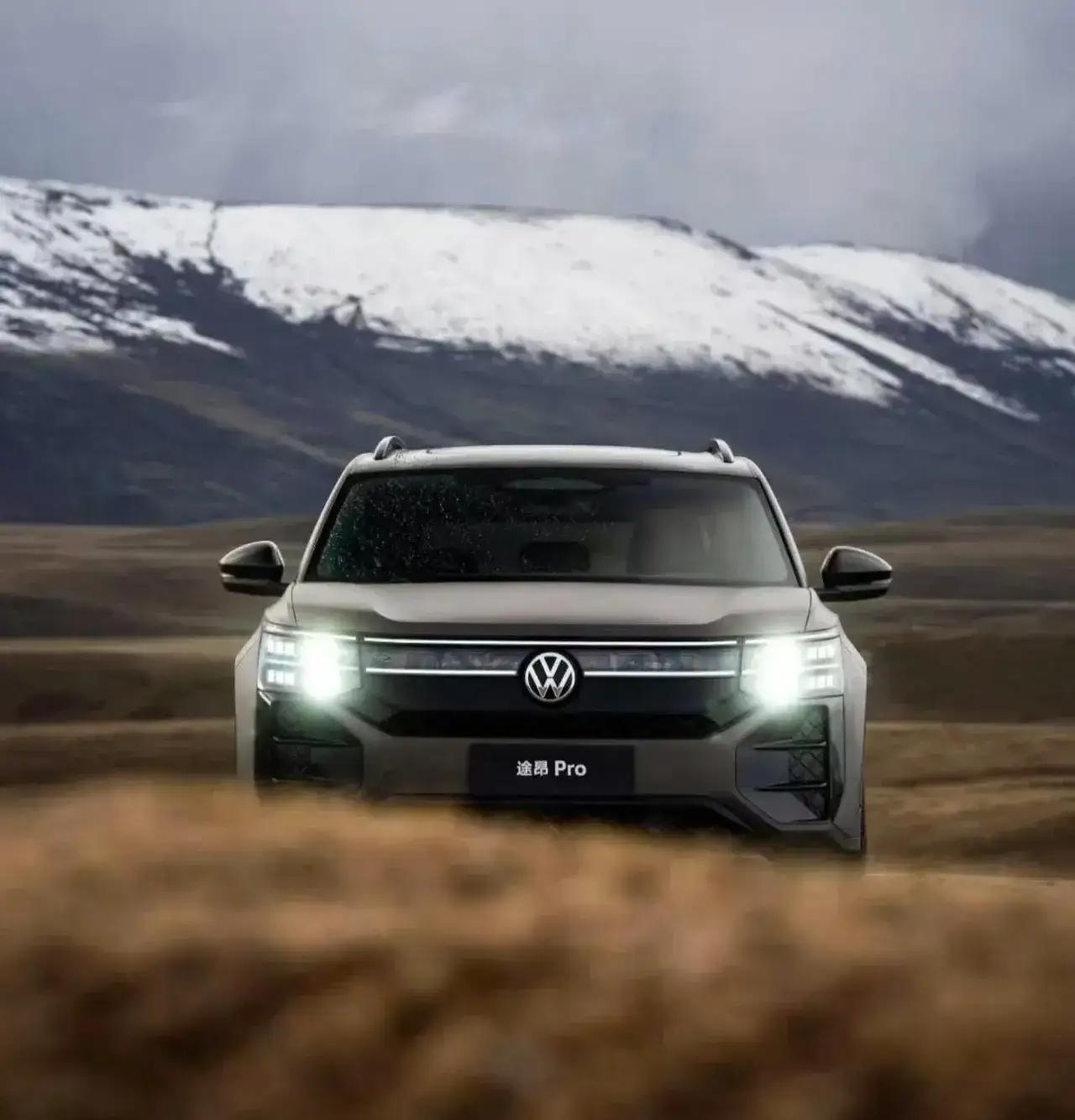 现在买车最流行的一句话！跑滴滴——买纯电，跑长途——买油电，家用车的首选—