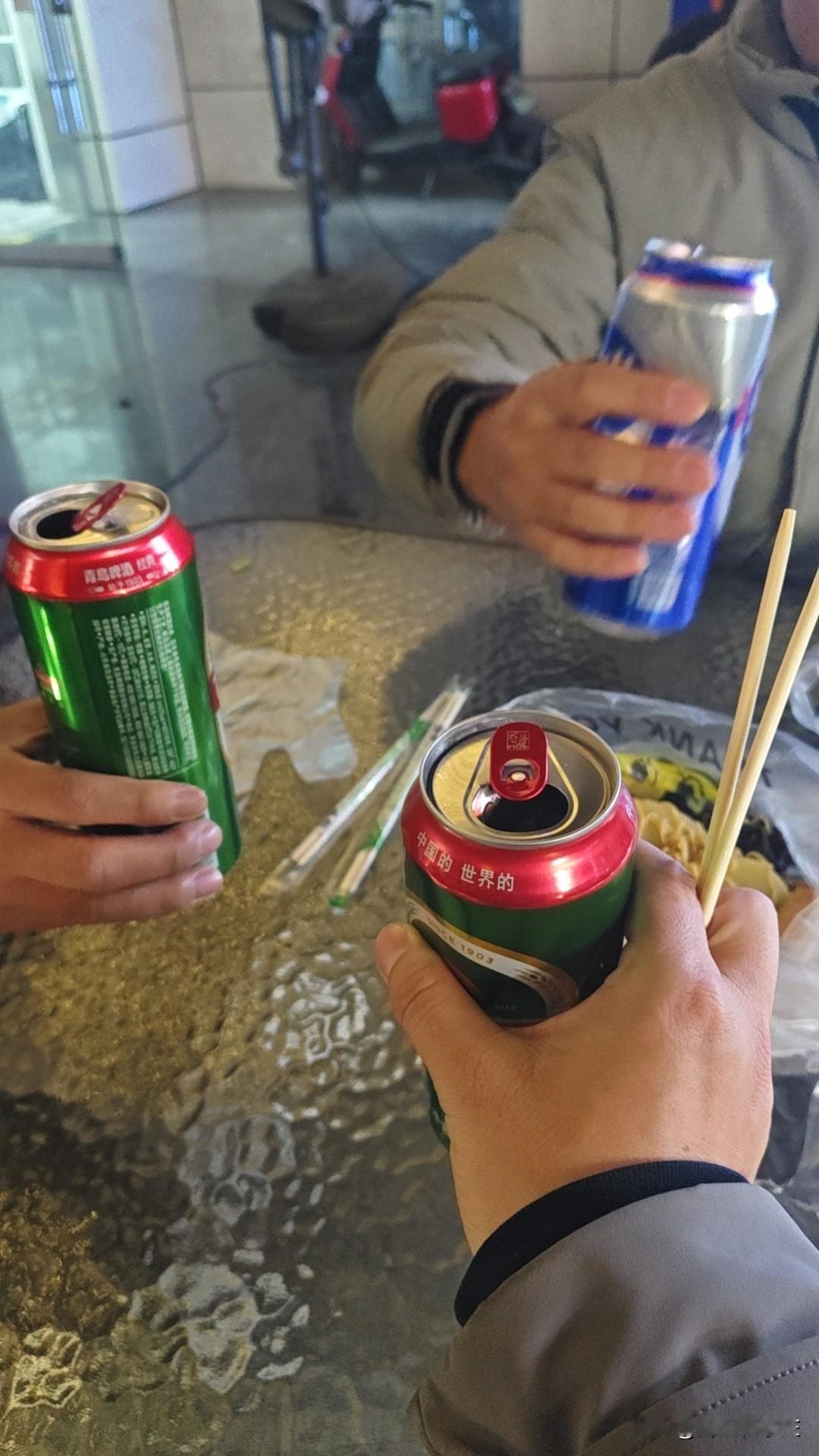 今年春节走亲访友，发现大家不再酒后胡说，不吹牛皮了！以前聚餐喝一点，就开始吹牛