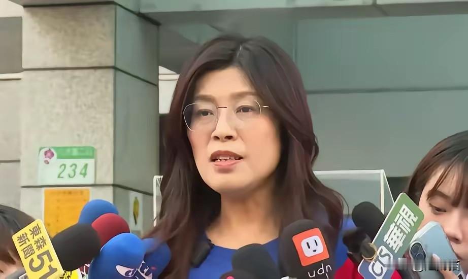 国民党再爆离谱言论,柯志恩的“声援”暴露了什么?台湾的国民党真是无可救药了