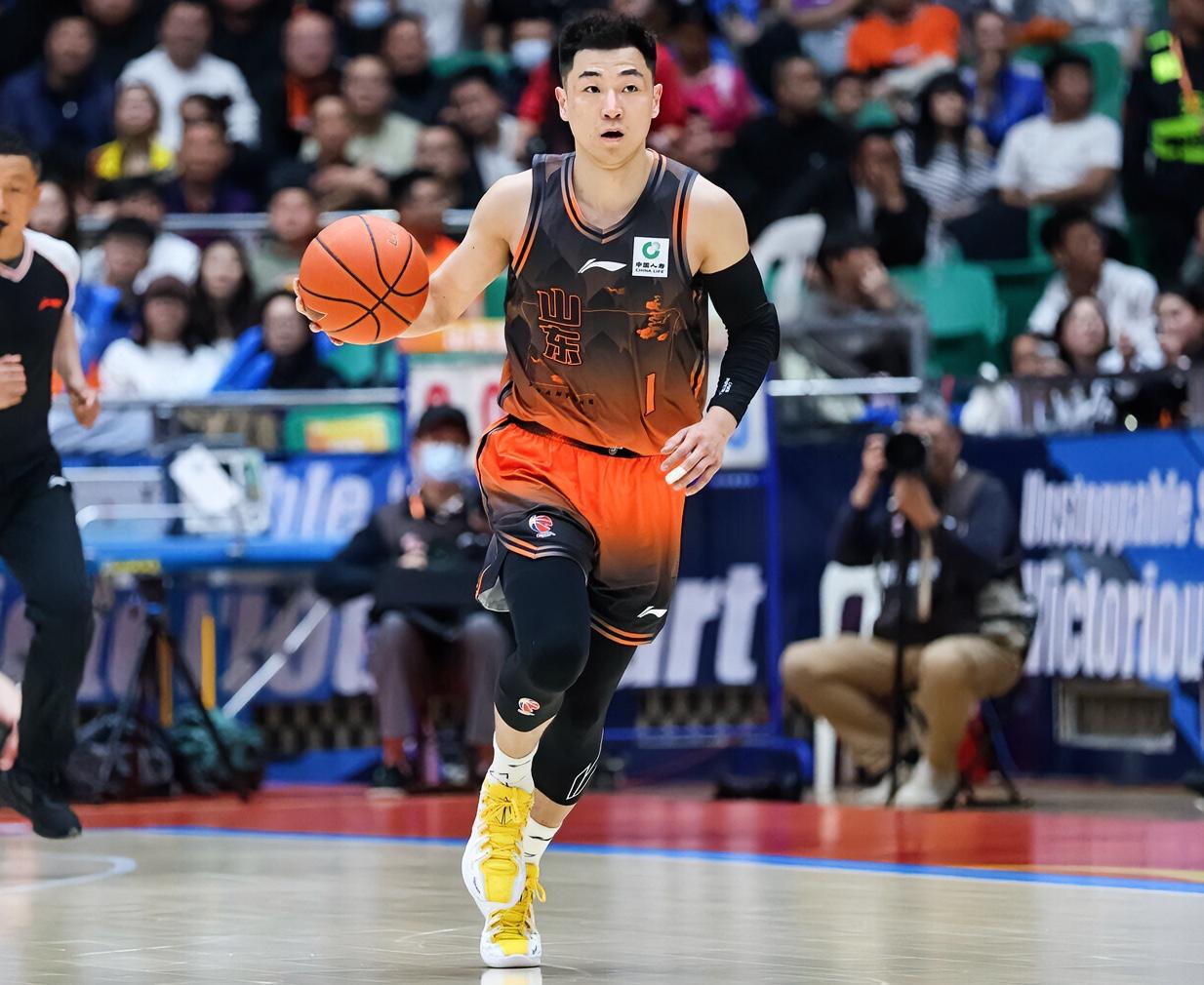 贺希宁：山东让一个高诗岩好像多了一个人，深圳让一个贺希宁那是真少一个人了？？？