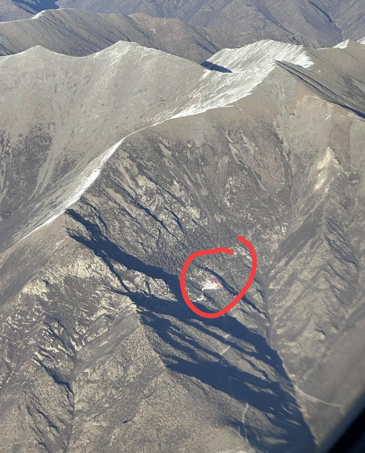 世界上最寂寞的寺庙，[笑着哭][笑着哭][笑着哭]图左，西藏山南桑日县丹萨梯寺