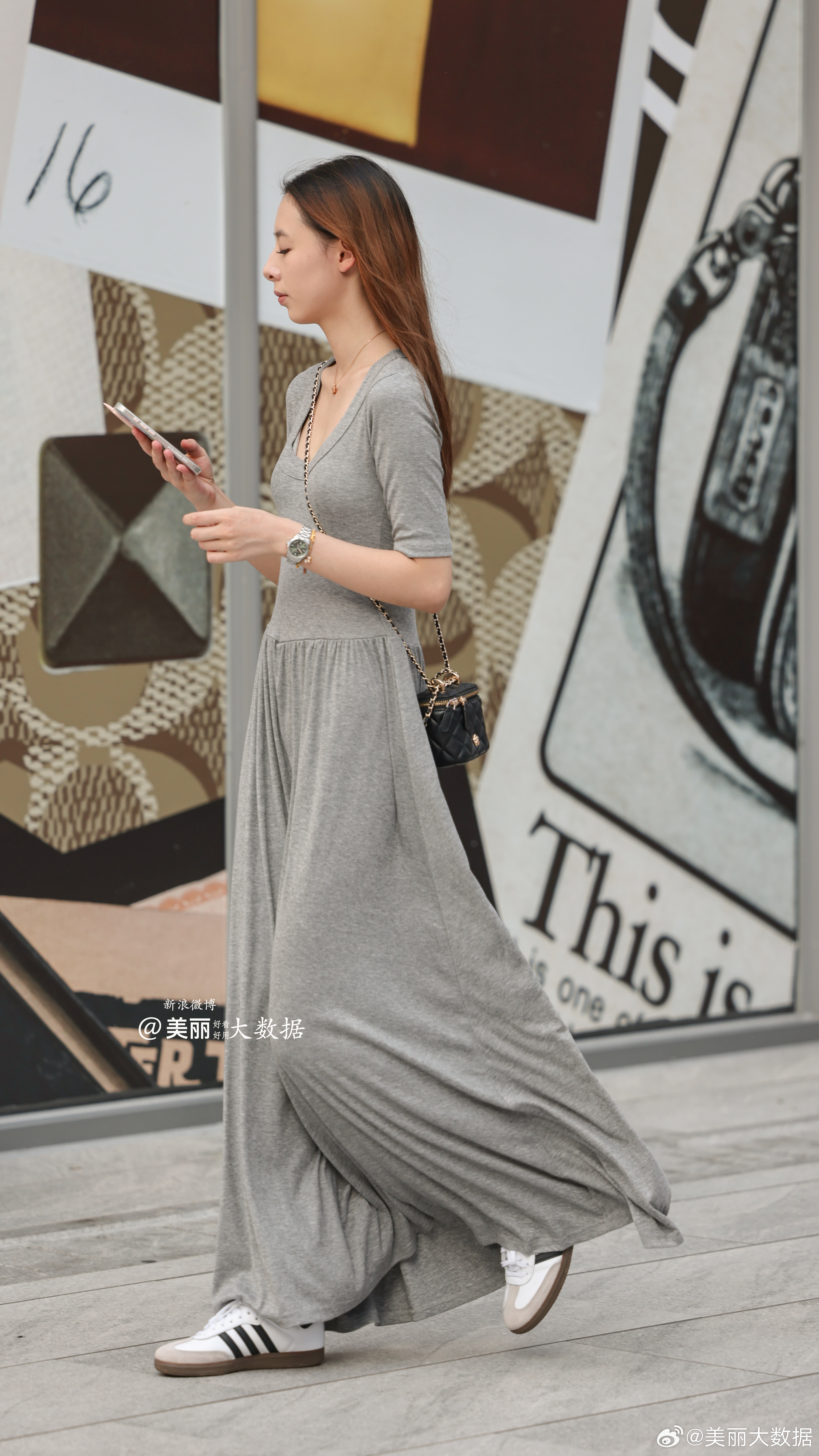 百搭的灰色。。