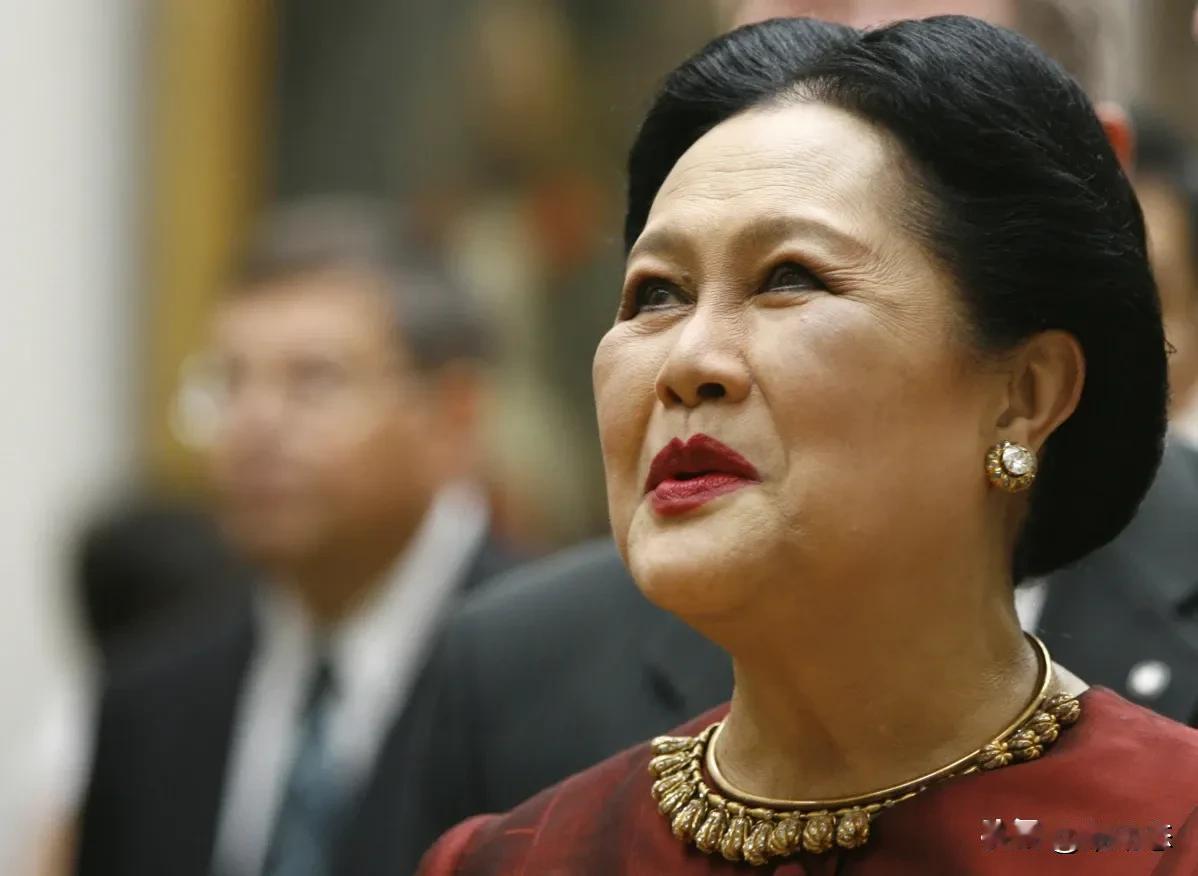泰国诗丽吉王太后逝世,享年93岁泰国诗丽吉王太后于周五在曼谷医院溘然长逝,