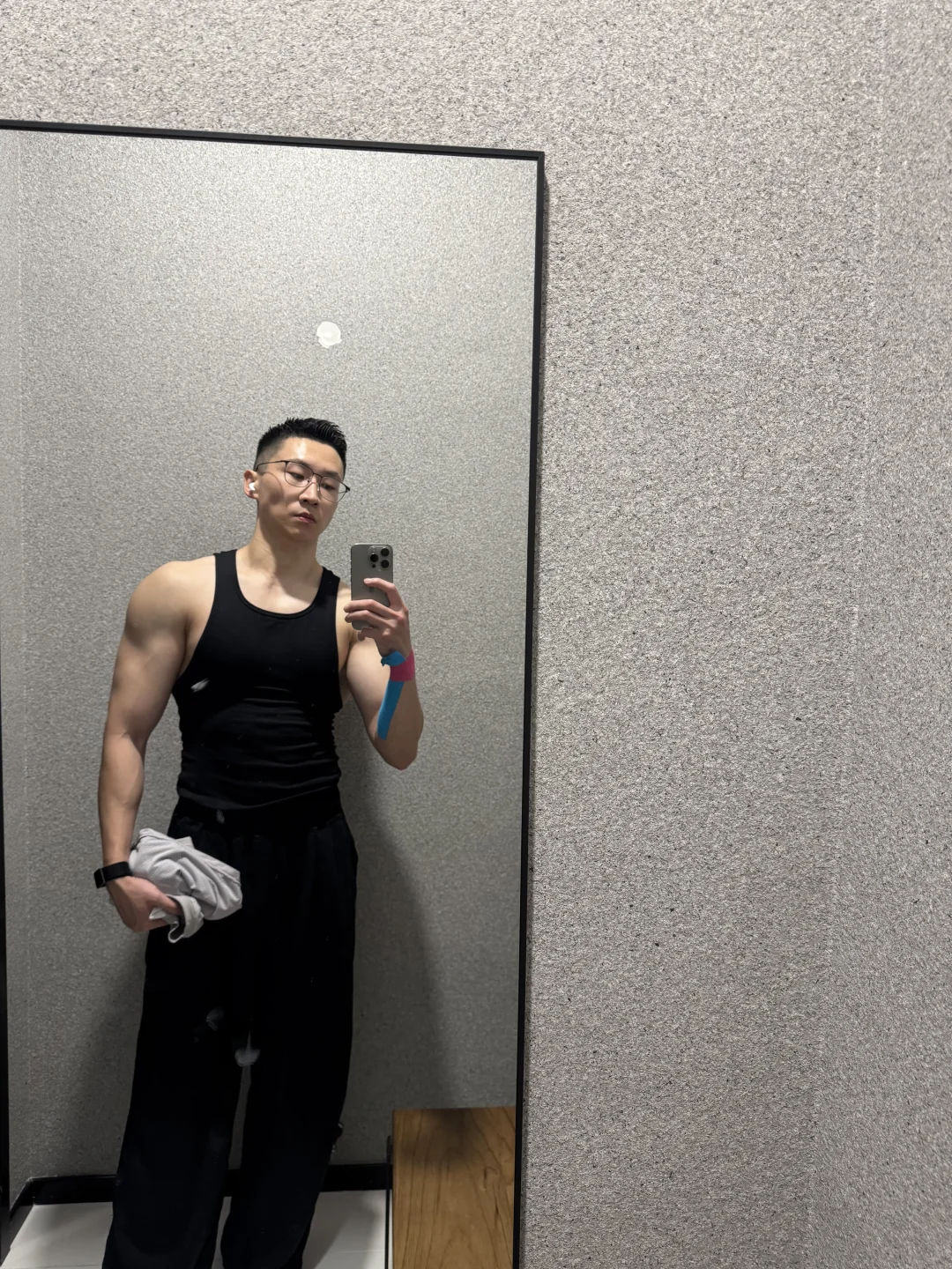 肌肉男的日常🏋️