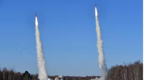 英媒披露俄罗斯已研发成功"无法拦截"导弹，八分钟内可飞抵伦敦俄罗斯正在