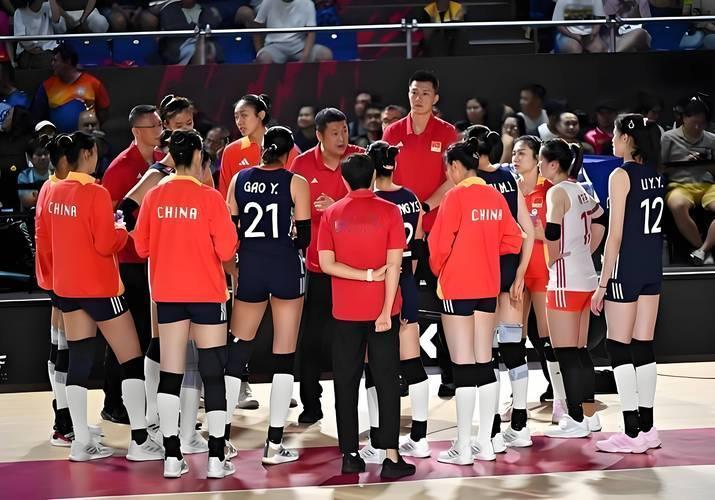 中国女排双核时代来临漳州女排训练基地的大合照一出，也宣告着中国女排新一年的比