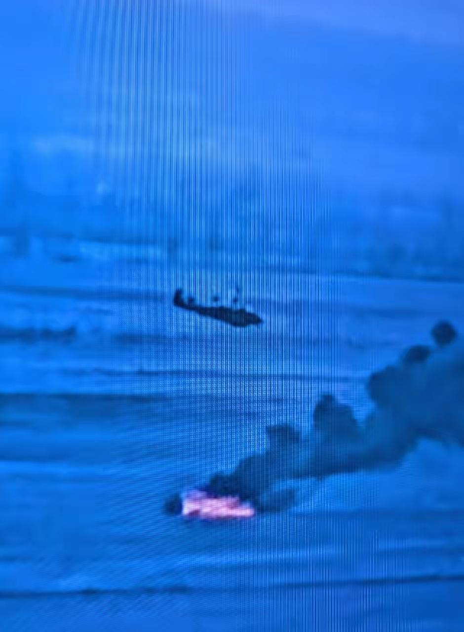 乌军使用无人机击落俄罗斯一架卡-52直升机，飞行员全部阵亡俄罗斯陆军航空兵今天