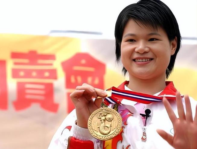 “我做得最正确的事，就是卖掉所有金牌！”2003年，奥运冠军陈晓敏，卖掉自己的9