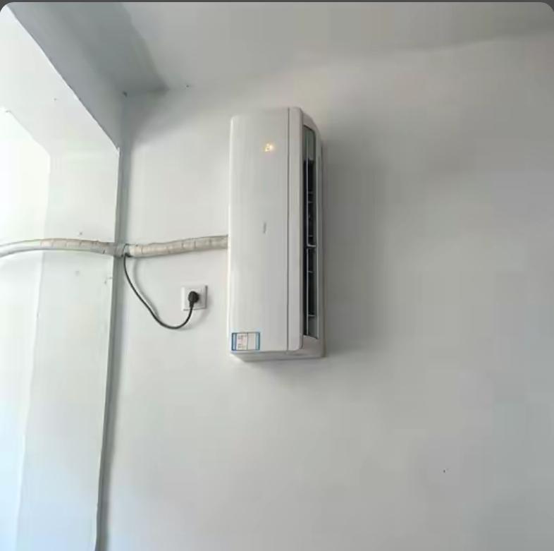 空调竖着放，制冷一定好，省电又环保，结果呢，电很费，屋里制冷，还不怎么好。