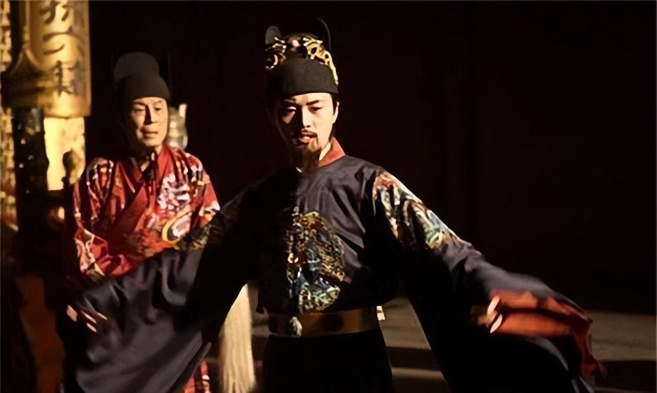 崇祯只用了七十二个小时就失去了居庸关和北京城。明朝的灭亡是“财政、军事、道德全面