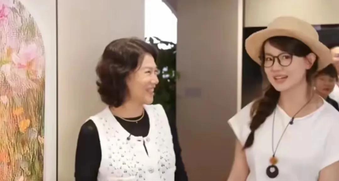 孟羽童必成大器！因为她着实能忍他人所不能忍。上次经董明珠现场教育之后，许多网友