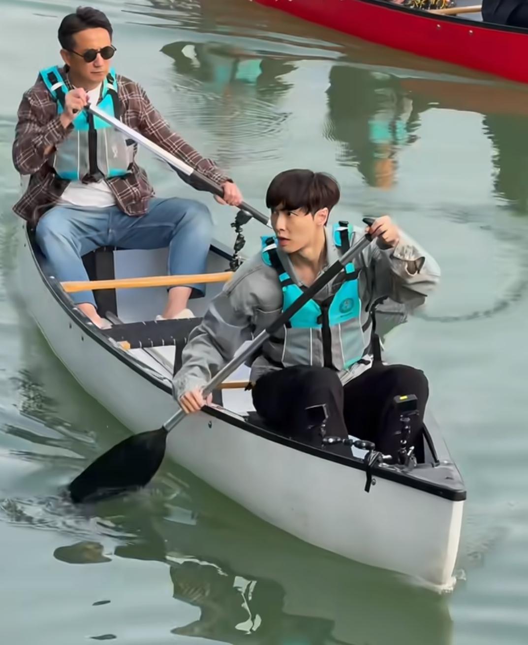 还以为这是《极限挑战》，原来这是《向往的生活8》在乌镇的录制现场！乌镇的水