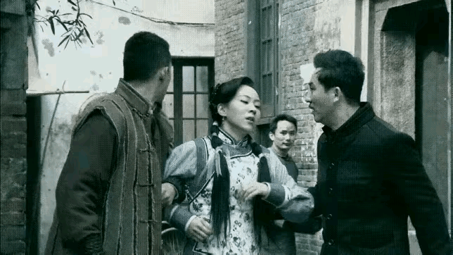 有没觉得这些拍抗日神剧的是在高级黑