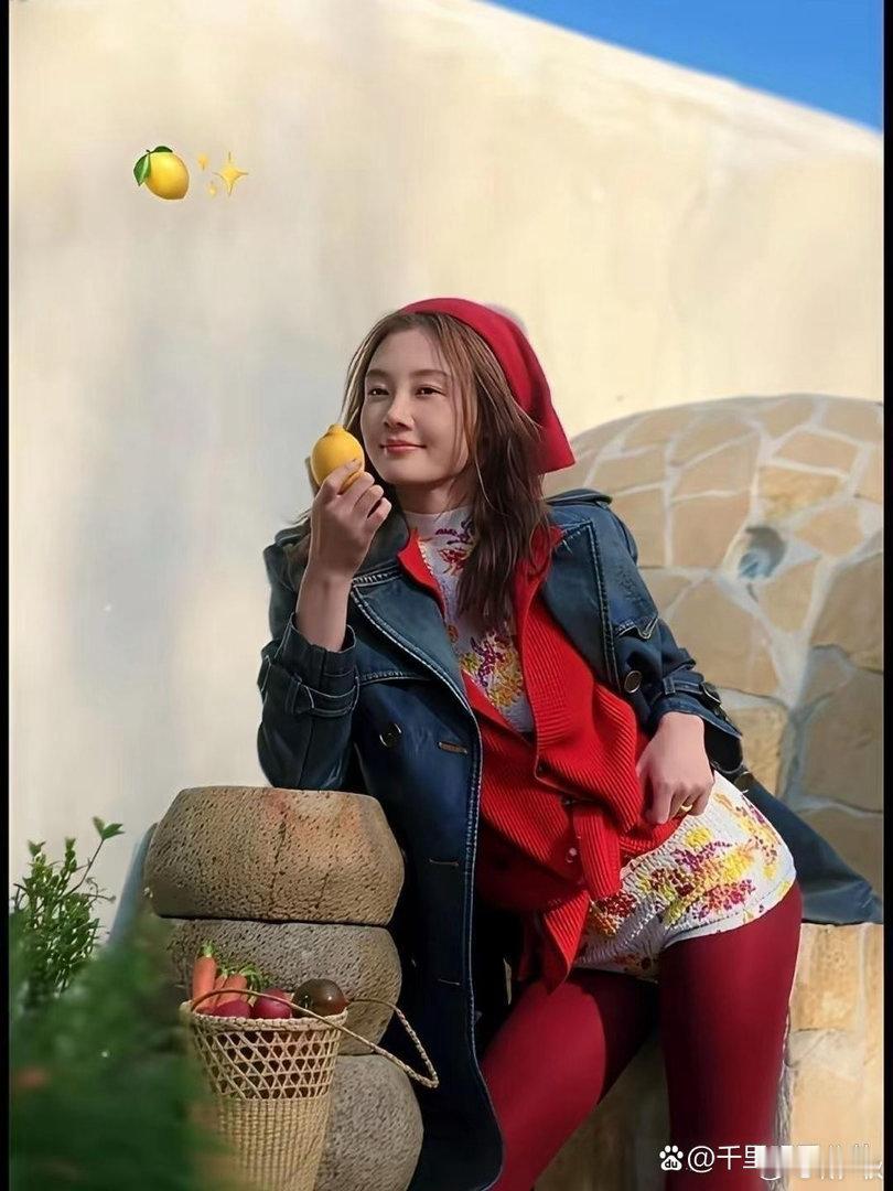 苗苗将种菜的爱好，带着登上了vogue杂志封面，郑凯得骄傲的不行了​​​