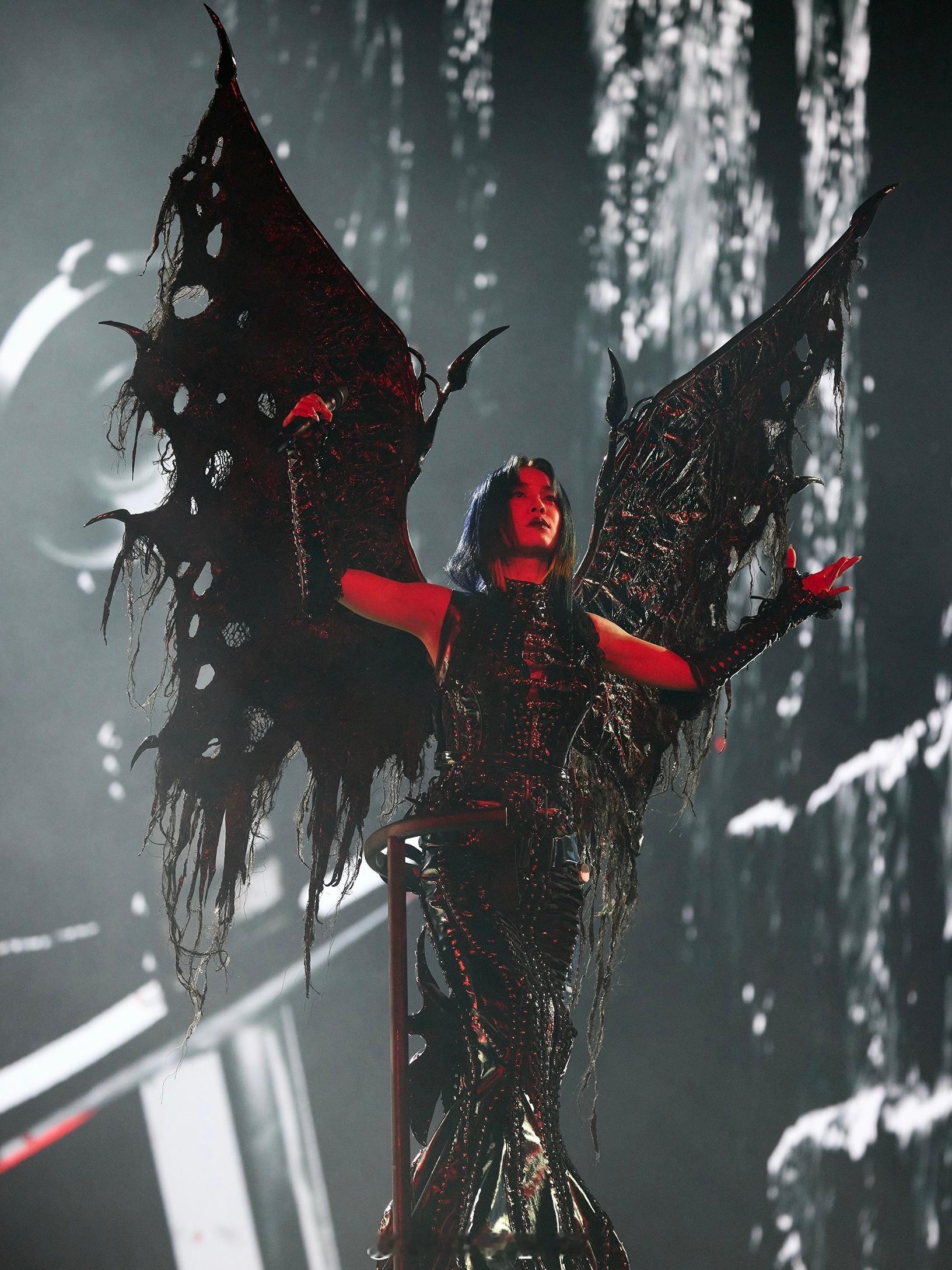 MOK_StarStyle蔡依林PLEASURE巡演造型能超越蔡依林的只有蔡依