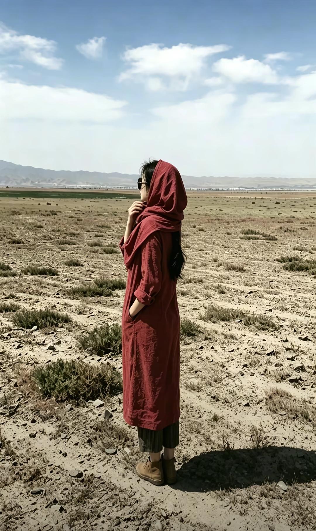 男女出轨区别：男人出轨，是因为生理需求；女人出轨，是感情空虚寂寞。女人没看上的男人碰都不给碰，男人即