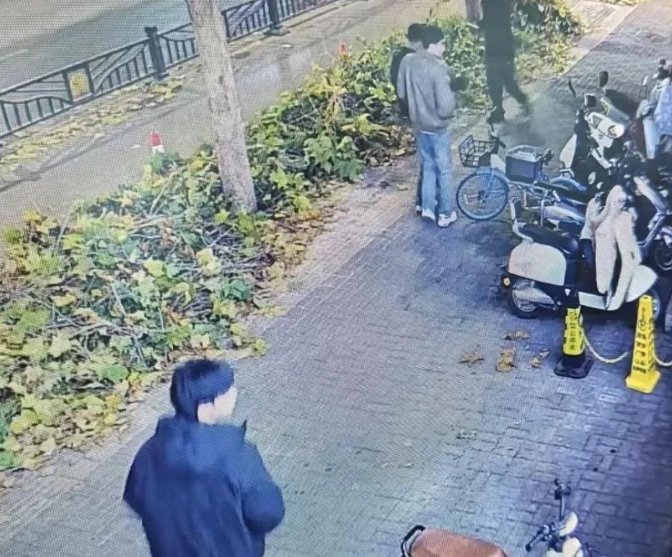 19岁男生去洛阳旅游却失联一个月后，他终于是被找到了，可被找到时已经没了生命特征