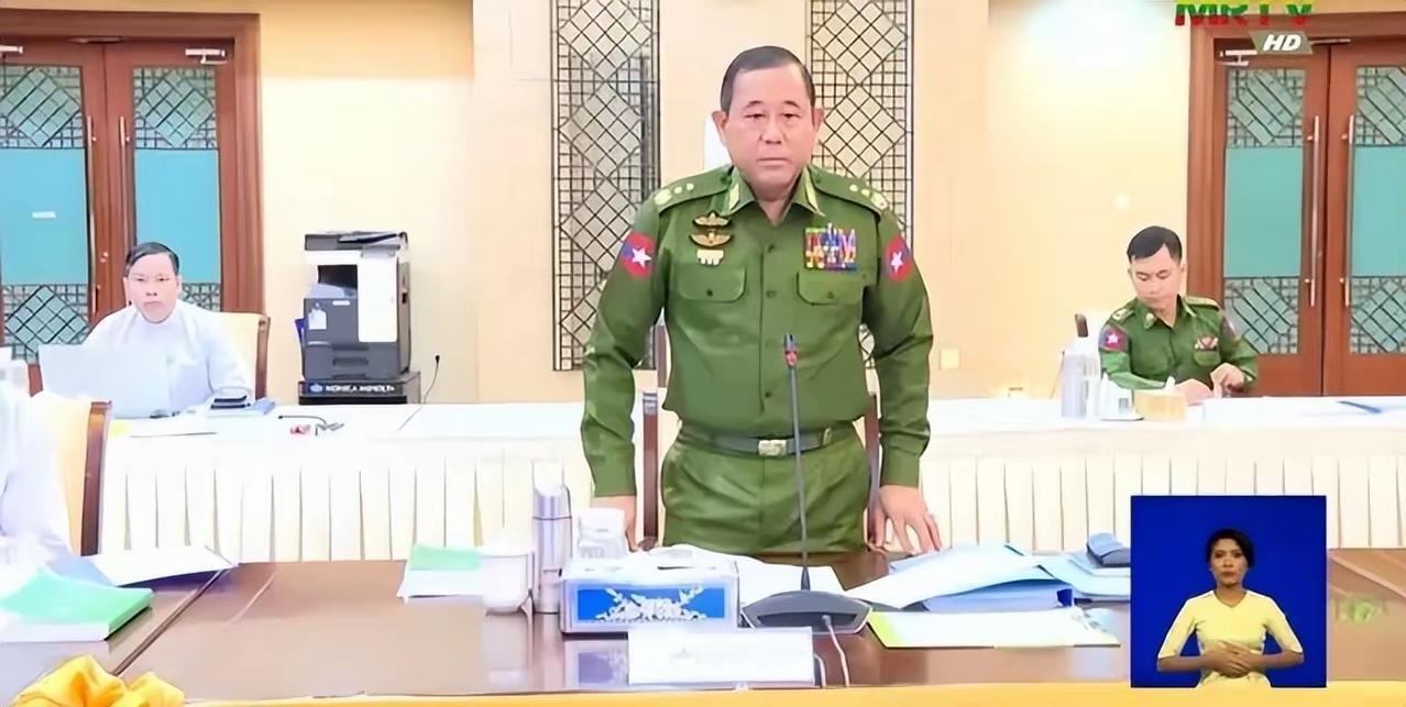 柬埔寨挨打让缅甸瞬间清醒了：与其到时候也挨打，不如自己现在主动清除。柬埔寨这些年