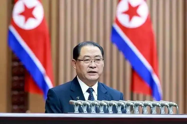 总理朴泰成刚落地中国求合作，金正恩就在平壤通报了一起军队特大犯罪案件，释放的信号