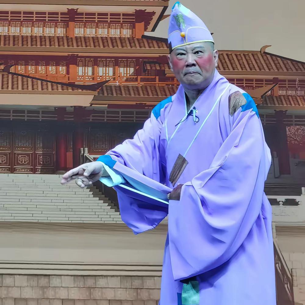 郭德纲最近急疯了，不是因为卖不出票，也不是因为徒弟又出事了，而是因为相声的传