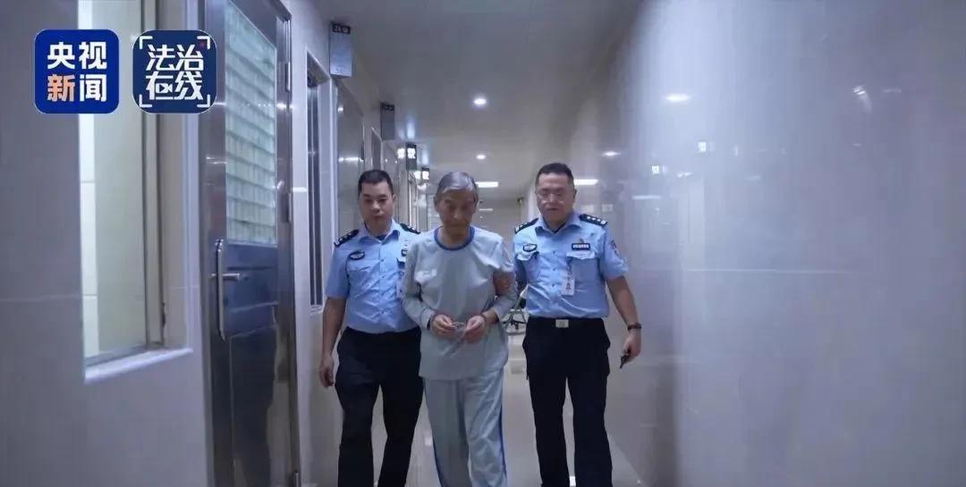 近日，果敢白家被审，四大家族的涉案资金达400多亿，无独有偶的是，前几天，泰国也