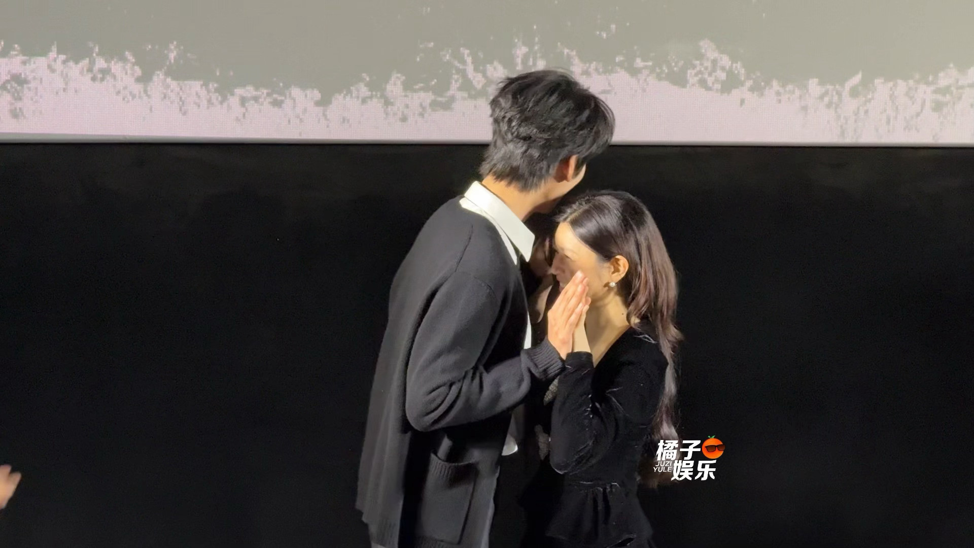 啊啊啊啊啊啊推拉的是你俩磕拉的是我所有人来看这个推手游戏好不好！陈妍希周柯宇推手