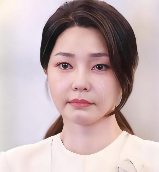 韩国中央地方法院宣布了首尔中央地方法院9月23日发公告，说金建希的案子第二天就