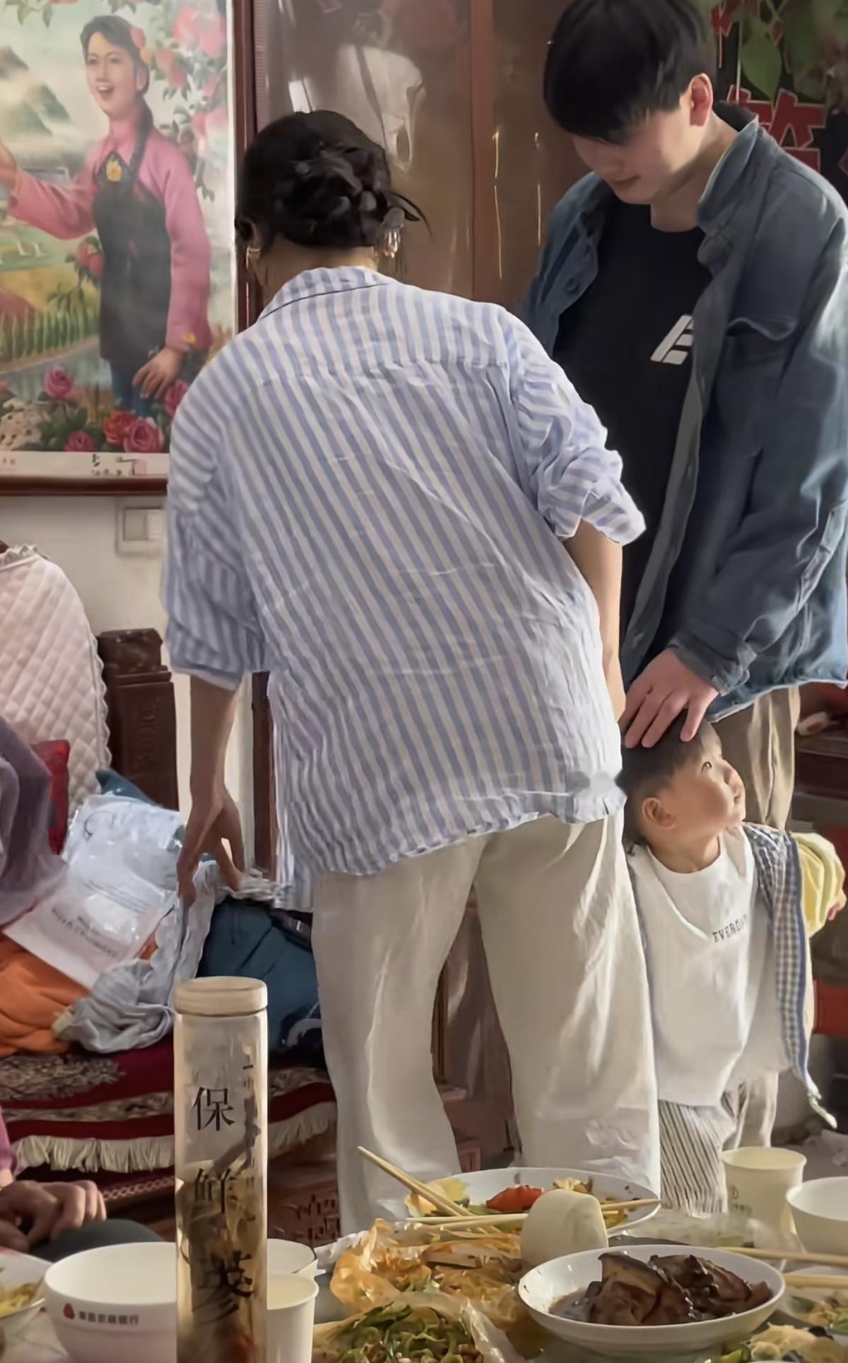 大衣哥儿媳陈萌才是真聪明人！公婆帮衬，老公不赌不嫖正混，就算不会花言巧语，这